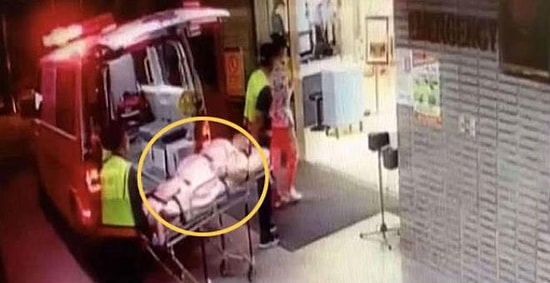 Aldatan Sevgilisinin Uyurken Penisini Kesen Kadın, Tekrar Dikemesinler Diye Klozete Atıp Sifonu Çekti