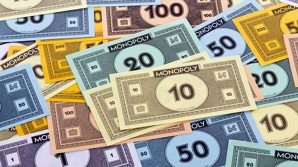 8. ABD'de gerçek paradan daha fazla Monopoly parası basılıyor.