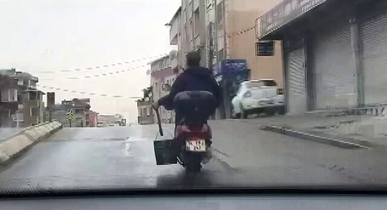 Yengen Kurudu Seri Köz Getir: Motosikleti ile Nargile Közü Taşıyan Adamın Gündem Olan Görüntüleri