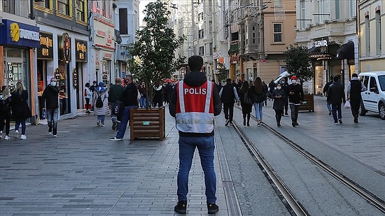 Koronavirüste Ağır Tablo: Vaka Sayısı 50 Bine Dayandı, 211 Kişi Hayatını Kaybetti