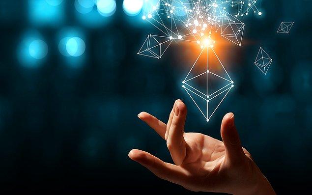 Dünyanın en önde gelen programlanabilir blok zinciri olan Ethereum kendini "internetin yeni bir çağının temeli" olarak tanımlıyor.