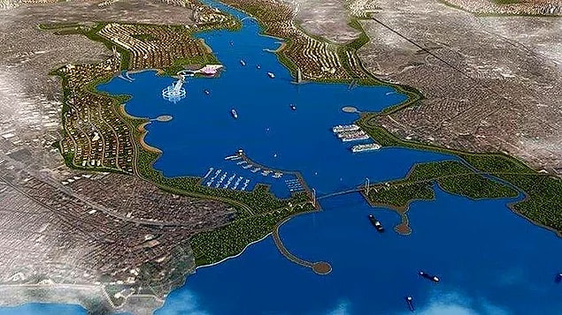 Risk barındıran ve sadece Türkiye'nin çevresel faktörlerini etkilemekle kalmayıp başka ülkeleri de etkileyecek ve deniz ekosistemini bozacak olan bu "çılgın proje"nin maliyeti de 75 milyar TL...