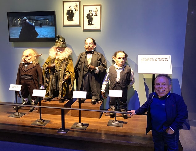 14. Harry Potter (2001-2011) serisinde, Warwick Davis ve canlandırdığı çeşitli rolleri.