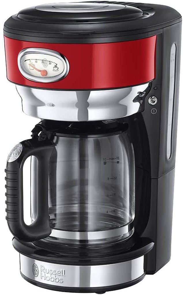 9. Retro tasarıma sahip kahve makinesi, sabah kalkınca kahvesi hazır olsun isteyenlerin tercihi.