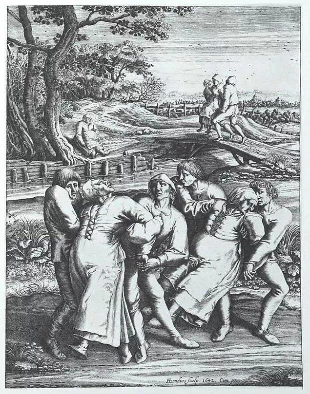 22. 1518 yılında bir kadın hiçbir neden olmaksızın dans etmeye başladı ve ardından 400'e yakın insan ona eşlik etti.