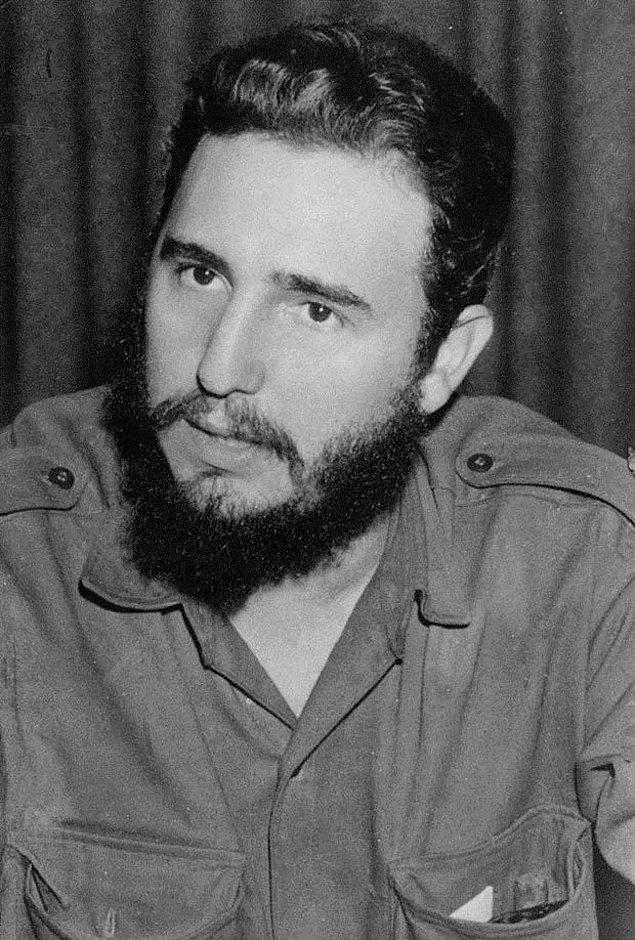 24. Küba'nın eski başbakanı Fidel Castro sütü çok severdi. İneği Ubre Blanca öldüğünde onun postunu doldurttu.