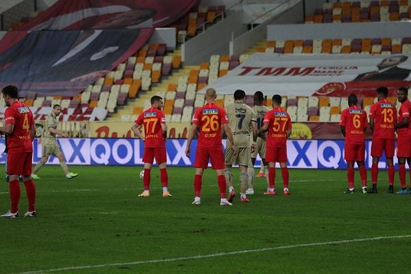 Galibiyet hasreti 12 maça yükselen Malatyaspor ise 33 puanla 15. sırada yer aldı.