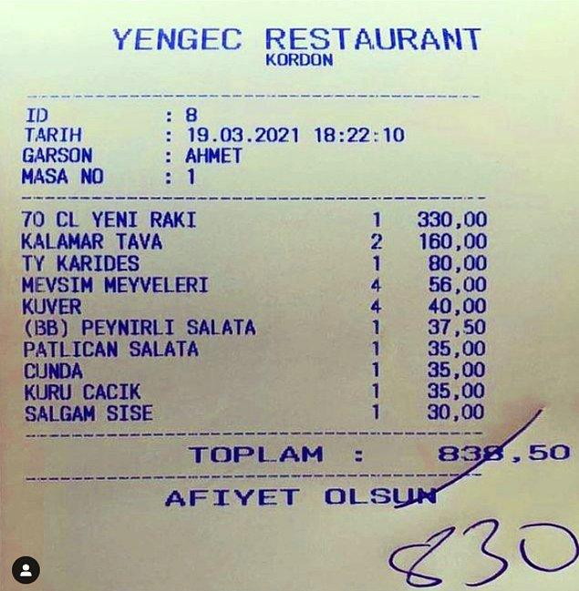 İzmir'deki Yengeç Restaurant ile başlayalım. Sosyal medya takipçileri bu adisyonda en çok meyve yazan kaleme takılmışlar ve hoşlarına gitmemiş.