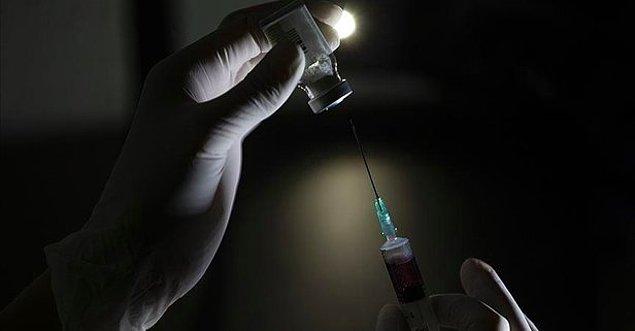 Sağlık Bakanlığı’nın internet sitesin alınan bilgiye göre ise Türkiye’de yapılan toplam aşı sayısı 18 milyon 499 bine ulaştı.