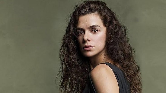 Özge Özpirinçci'nin Doğum Gününde Skandal! Özpirinçci'nin Doğum Gününü Polis Bastı...