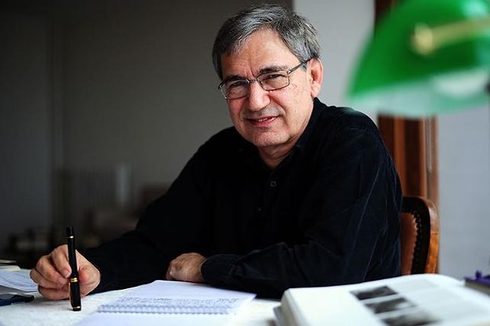 Ahmet Hakan'dan 'Veba Geceleri' Yorumu: 'Orhan Pamuk Romanında Atatürk'le Alay mı Ediyor?'