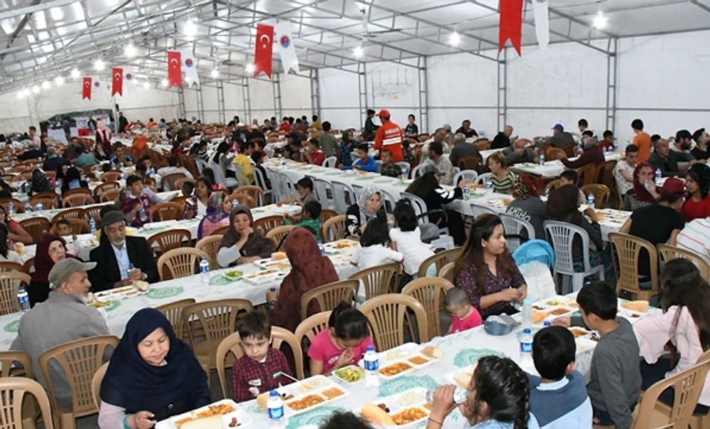 İçişleri Bakanlığı'ndan 81 ile 'Ramazan' Genelgesi: Toplu İftarlara İzin Yok!