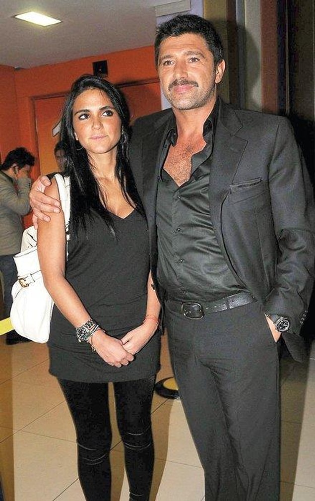 Hakan Ural'ın özel hayatındaki yeni sayfa ise 2002 yılında tanışıp 2005 yılında evlendiği Ezgi Can ile olur (evet soyadı Can)