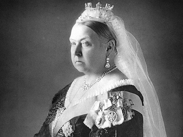 7. Hem Kraliçe hem de Prens Philip, Kraliçe Victoria'nın büyük torunlarıydı.