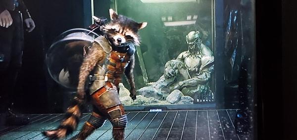 11. Guardians of the Galaxy filminde, daha öncesinde New York'ta Avengers ile savaşan Chitauri ırkını görebilirsiniz.