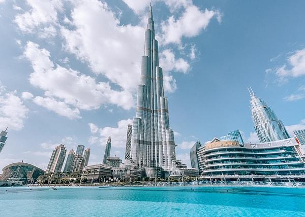 Maliyeti 1.5 milyar dolar olan Burj Khalifa'dan 84 tane yapabilirsiniz. Üç büyük şehre 2'şer tane olmak üzere her şehre bir tane dikebilirsiniz. Evet Yozgat'a bile.