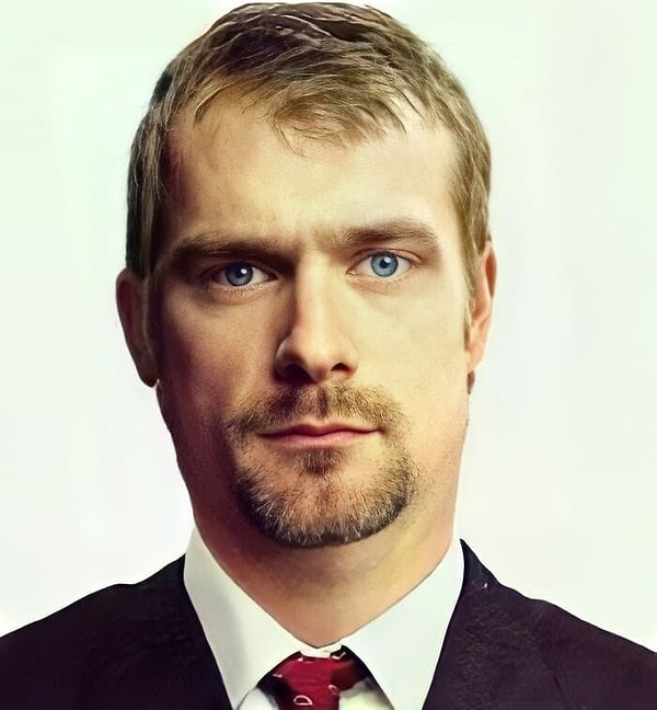 16. Курт Кобейн