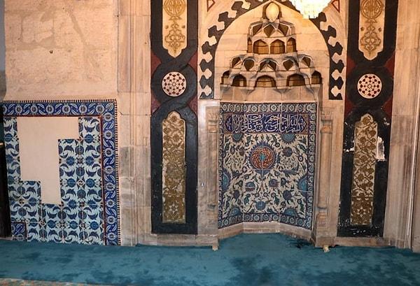 Adana Ulu Cami'den çalınan çinilerin izi bulundu