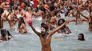 Hacılar Ganj Nehri'nde Yıkandı; Hindistan'da Günlük Vaka Sayısı Rekor Kırdı