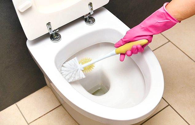 2. "Evlendikten sonra tuvaletin sık sık temizlenmesi gerektiğini öğrendim. O kadar önemli olduğunu bilmiyordum."