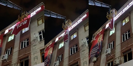 CHP Binasındaki "128" Afişi Polis Tarafından İndirildi