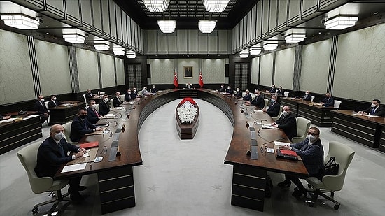 HaberTürk Canlı Yayınında Bomba İddia: 'Kabine Bu Gece Değişebilir'