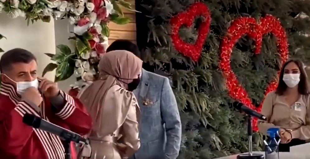 Nikah Kıyıldıktan Sonra Birbirleri ile Kafa Tokuşturan Gelin ile Damat