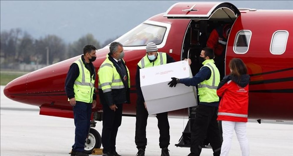 Türkiye'nin Hibe Ettiği 10 Bin Doz Aşı Bosna Hersek'e Ulaştı