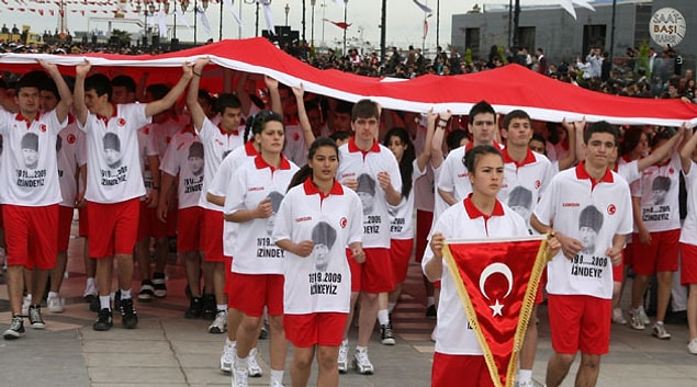 En Güzel 23 Nisan Şiirleri