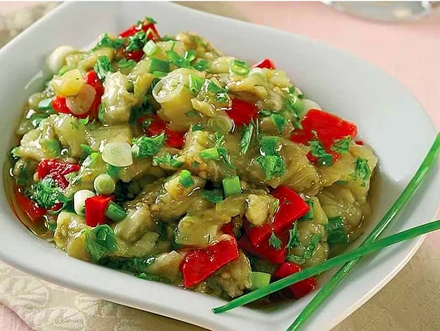 7. Köz Patlıcan Salatası