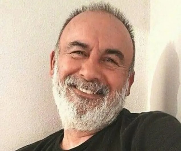 Kağıt Ev'in Halil'i Yaşar Üzer Kimdir? Yaşar Üzer Kaç Yaşında?