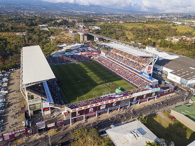 7. Kosta Rika'nın Saprissa ekibinin stadı Estadio Ricardo Saprissa Aymá’nın lakabı ise ‘La Cueva del Monstruo’.