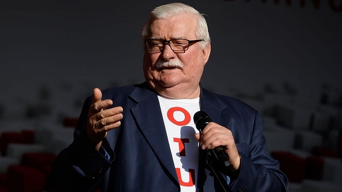 Polonya'nın Eski Cumhurbaşkanı Walesa, İnternette İş Arıyor