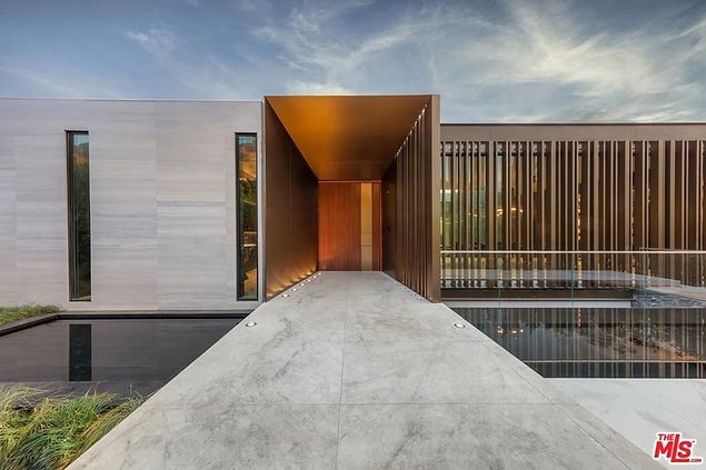 11. SAOTA Modern In Beverly Hills
