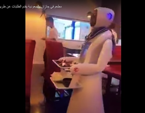 Yine Suudi Arabistan'dan Geldi: İlk Robot Restoran Hizmete Girdi