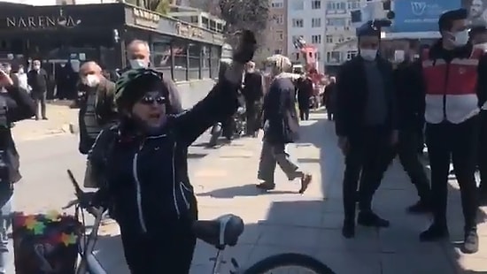 1 Mayıs Platformu Açıklamasına Polis Müdahale Edince Vatandaş İsyan Etti: 'Polis Devleti Yaptınız Memleketi'