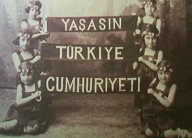 İlkokul Öğrencileri İçin 23 Nisan Şiirleri