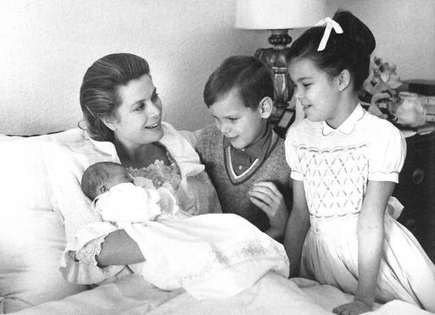 O ne annesi Grace Kelly gibi hanım hanımcıktı ne de içerisinde yer aldığı kraliyet ailesinin kurallarına uyuyordu.