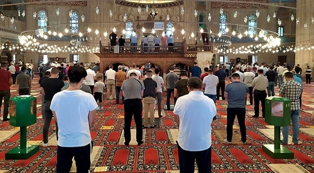 Cuma namazı muafiyeti getirildi
