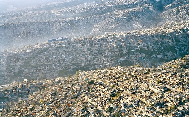 2. Mexico City, Meksika: Batı Yarımküre'nin en kalabalık şehirlerinden biri.