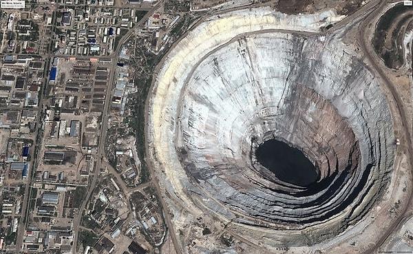 9. Rusya: Dünyanın en büyük pırlanta madeni.