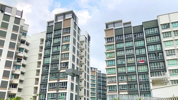 21. Eğer Singapur'a turist olarak ya da çalışmaya gittiyseniz ev satın alamıyor ancak kiralayabiliyorsunuz. Sadece 99 yıllığına kiralama imkanınız var...