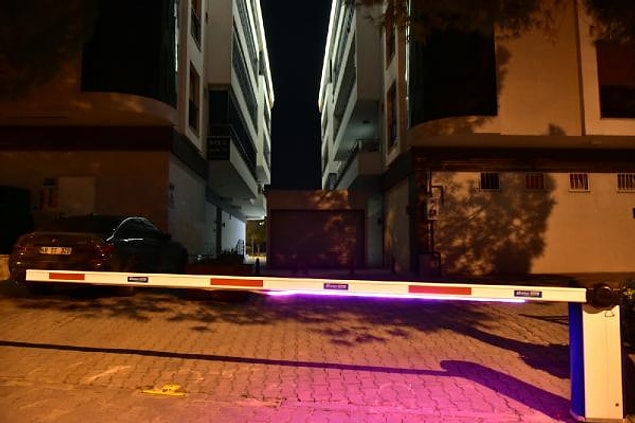 Evine girmeye çalıştılar