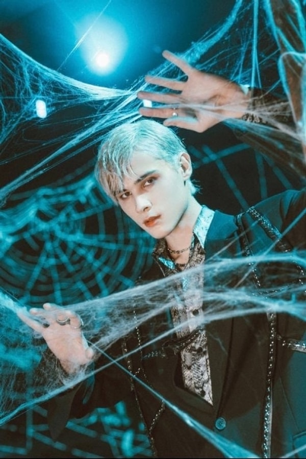 Но, совсем недавно вышел финальный эпизод, где Влад в последний раз исполнил песню на русском языке (Mr Lambo - Jackpot)