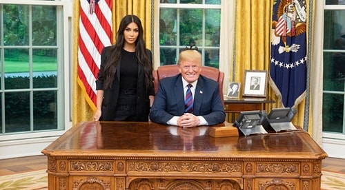 Yarattığı Sansasyonlarla Gündemden Düşmeyen Kim Kardashian Sözde 'Soykırım' İçin Joe Biden'a Teşekkür Etti!