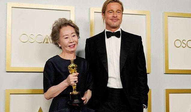 11. Brad Pitt, Yuh-Jung Youn'un ismini yanlış telaffuz etti.
