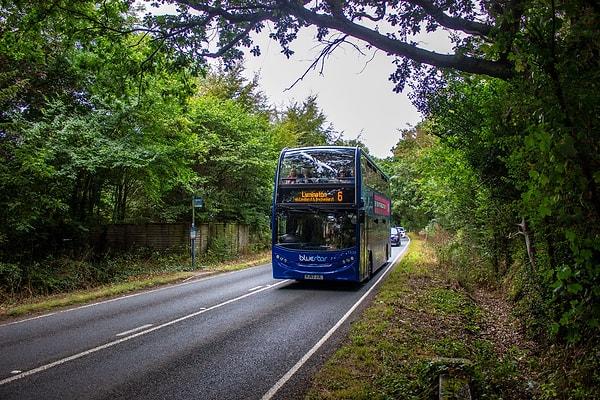 Hava kirliliği konusunda İngiltere’deki en kritik şehirlerin başında gelen Southampton’da 2018 yılındaki test sürüşünün ardından Bluestar Bus hizmet vermeye başladı.