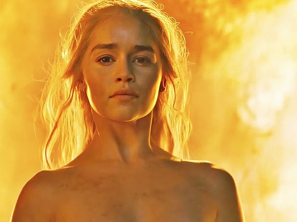 Авторами сценария новой телевизионной драмы выступят Райан Кондол и Джордж Рэймонд Ричард Мартин. Так что, как вы и сами понимаете, нас ждет настоящая легенда! 🔥