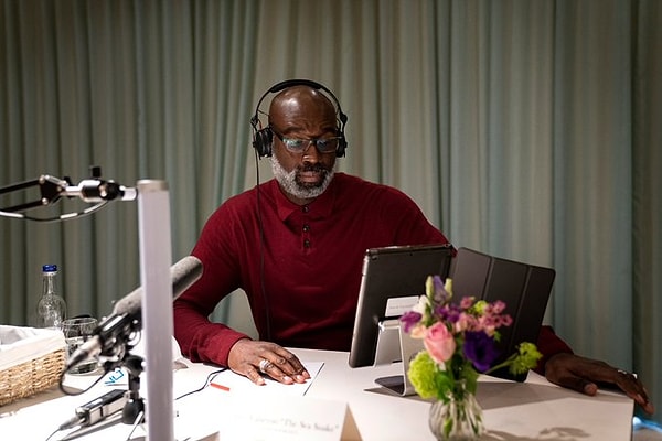 Стив Туссен в роли Морской змеи: