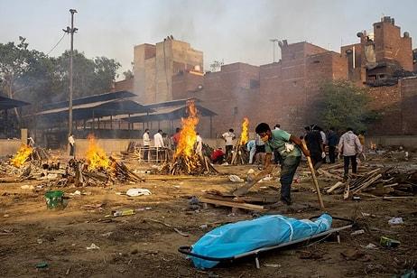 Hindistan Felaketi Yaşıyor! Ölenleri Sokaklarda Yakıyorlar